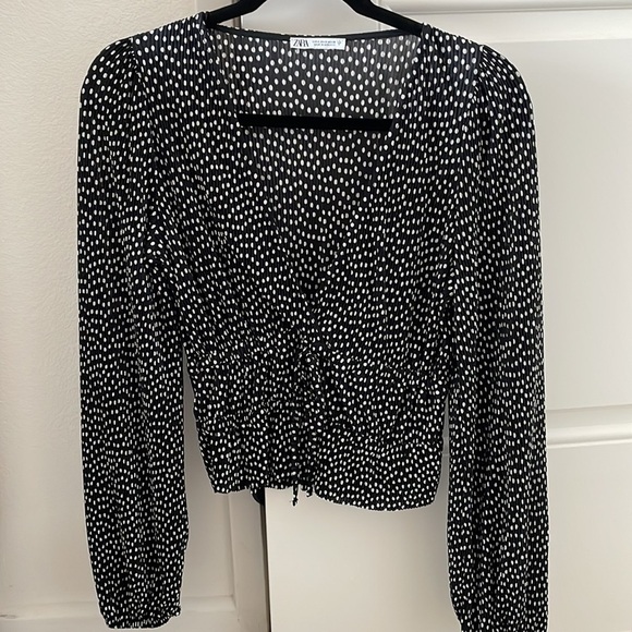 NWOT - Zara Flowy Top - Picture 1 of 5